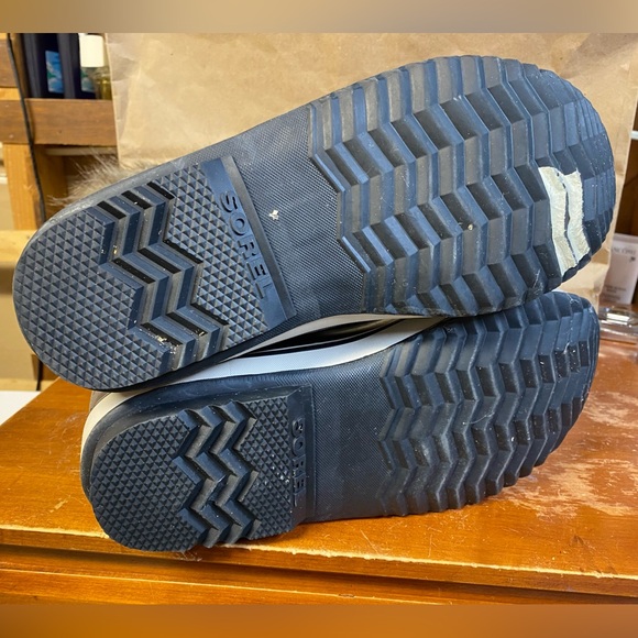 Sorel Women’s Joan of Artic Winter Boots SZ 9.5 - Picture 3 of 4